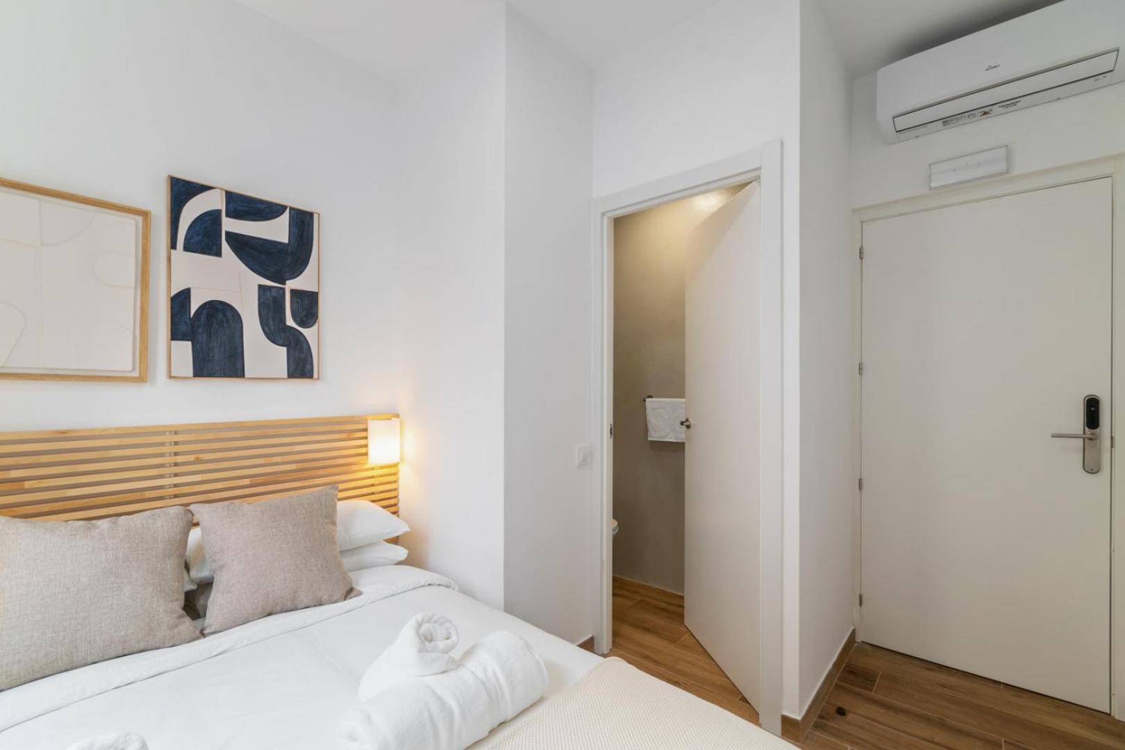 Livinn House L'Hospitalet de Llobregat Esterno foto