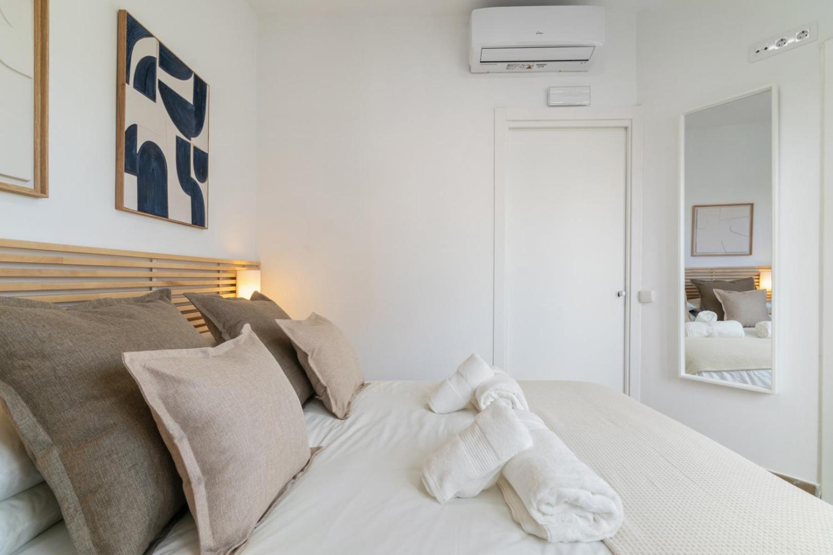 Livinn House L'Hospitalet de Llobregat Esterno foto