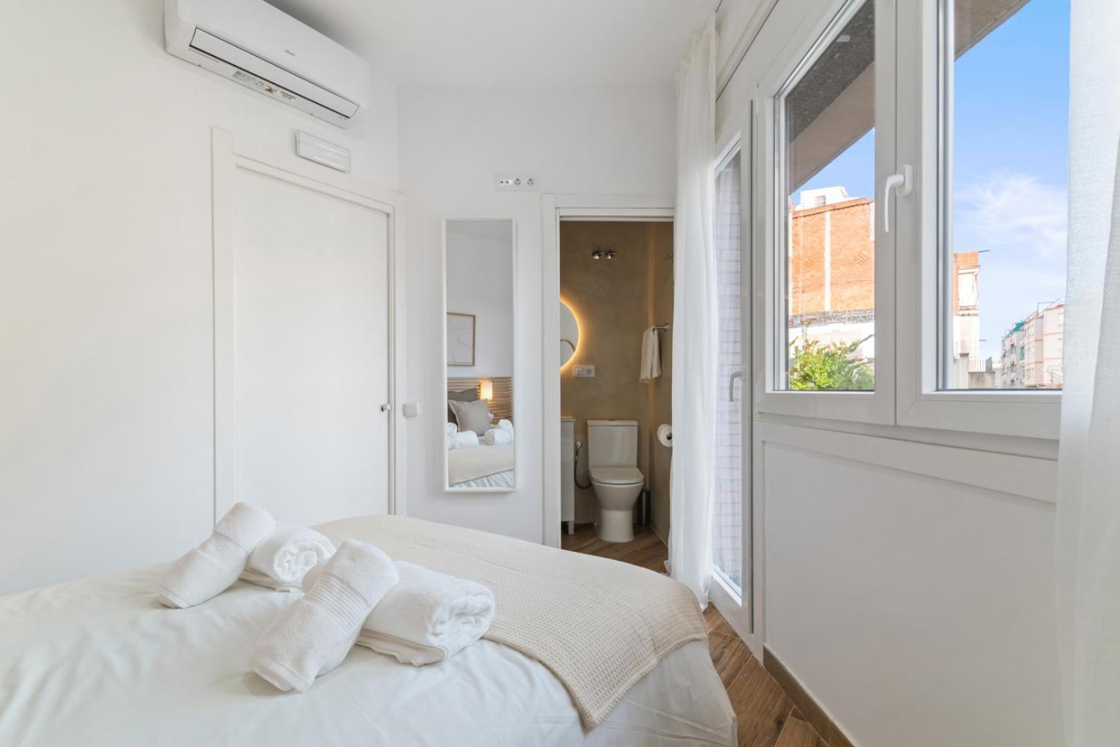 Livinn House L'Hospitalet de Llobregat Esterno foto