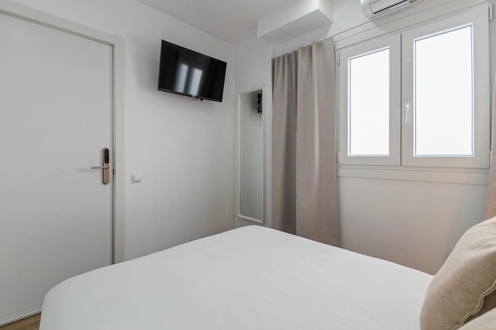 Livinn House L'Hospitalet de Llobregat Esterno foto